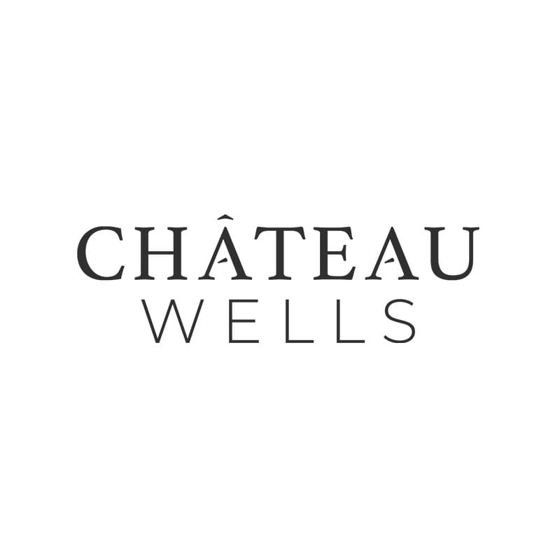 Chateau-Wells-logo-mockup